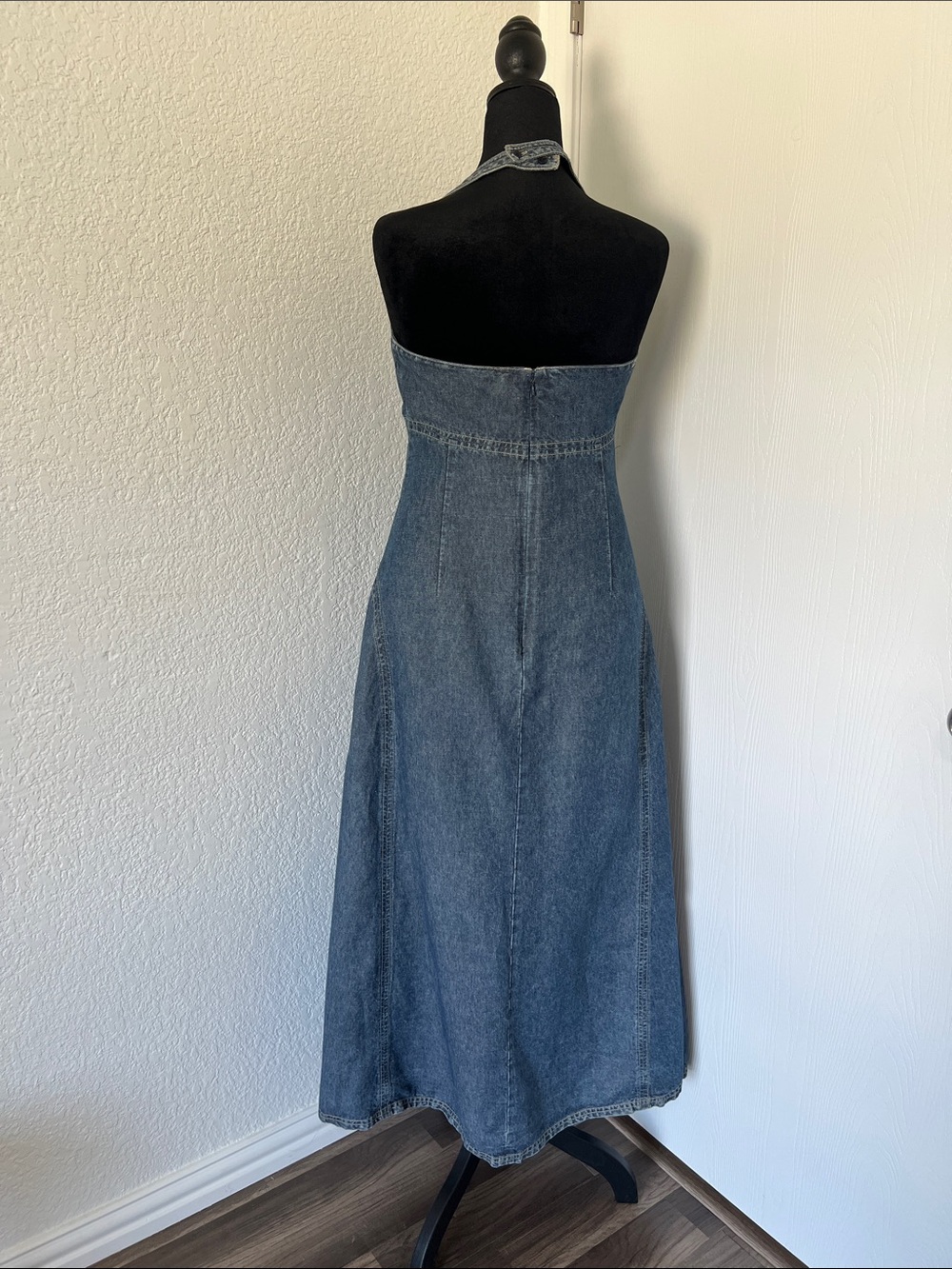 Calvin Klein Blue Denim Midi Halter Dress - Picture 4 of 12